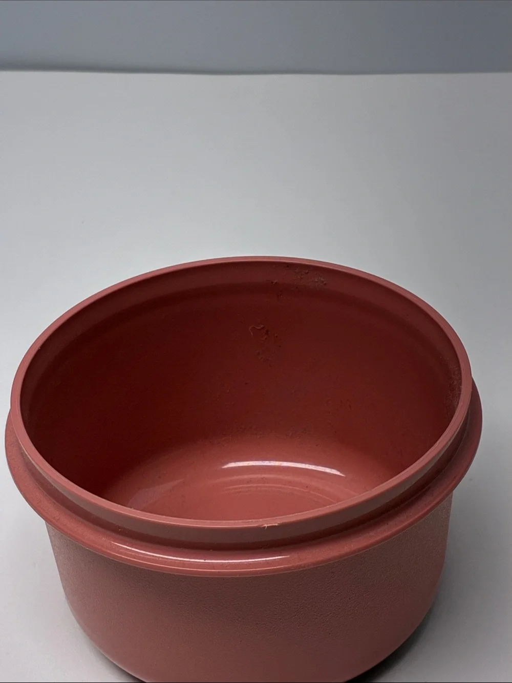 Tupperware Round Dip Microwave Bowl in Mauve .